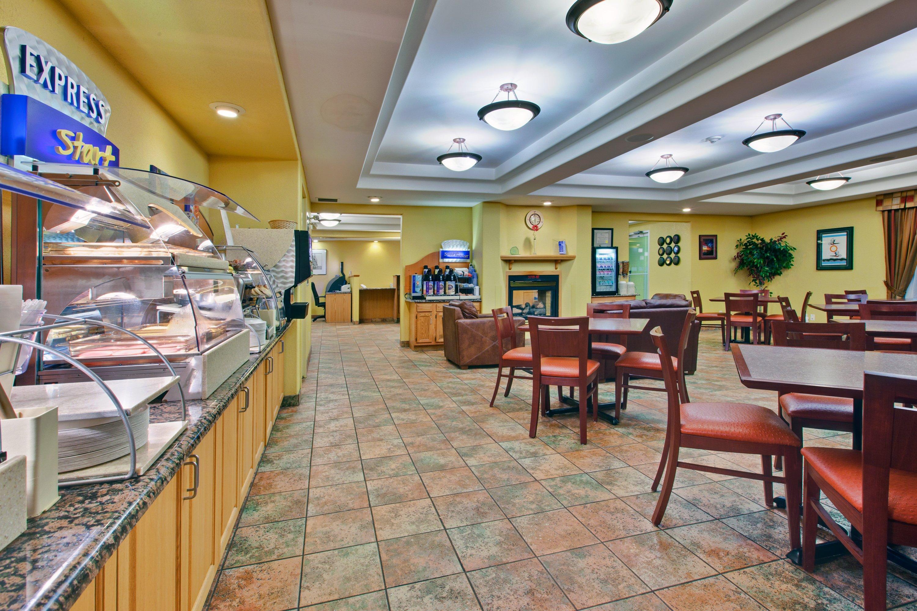 Holiday Inn Express Dryden By Ihg מראה חיצוני תמונה